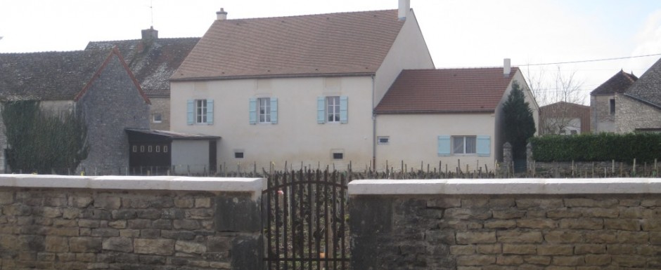 Renovations at 10pm, our luxury holiday rental for 6 or 10, in Puligny Montrachet, near Beaune, Burgundy