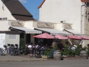 No need for a car - you can stroll from our luxury vacation rental in Puligny Montrachet to the local Bistrot, the very fine L'Estaminet