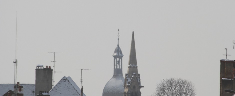 Things to do in Burgundy in winter? Catch the many beautiful architectural glimpses in Beaune and other parts of the area such as Puligny, Meursault, etc