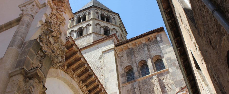 Abbaye de Cluny, near 10pm, our luxury vacation rental in Puligny-Montrachet, near beaune, Burgundy